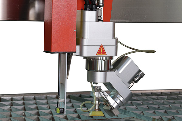 Cómo utilizar de forma segura las máquinas de corte por chorro de agua